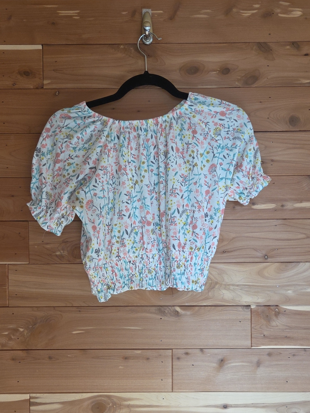 Jessica Simpson White Floral Puff-Sleeve Crop Top